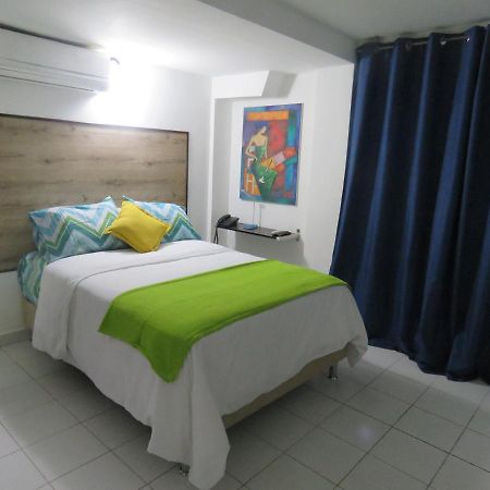 Serenade Lodging Rooms ปานามาซิตี้ ภายนอก รูปภาพ